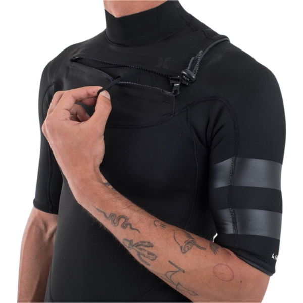 2025 Hurley Männer Air 2/2mm Brustreißverschluss Kurzämelig Neoprenanzug MFS0013212 - Black